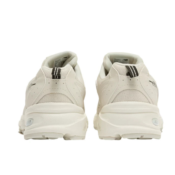 New Balance 530 Trainers Ivory